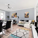 Downtown - 38m2, Location Apartment Lodz